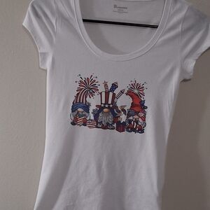 Jrs T-Shirt with Patriotic Gnome Print